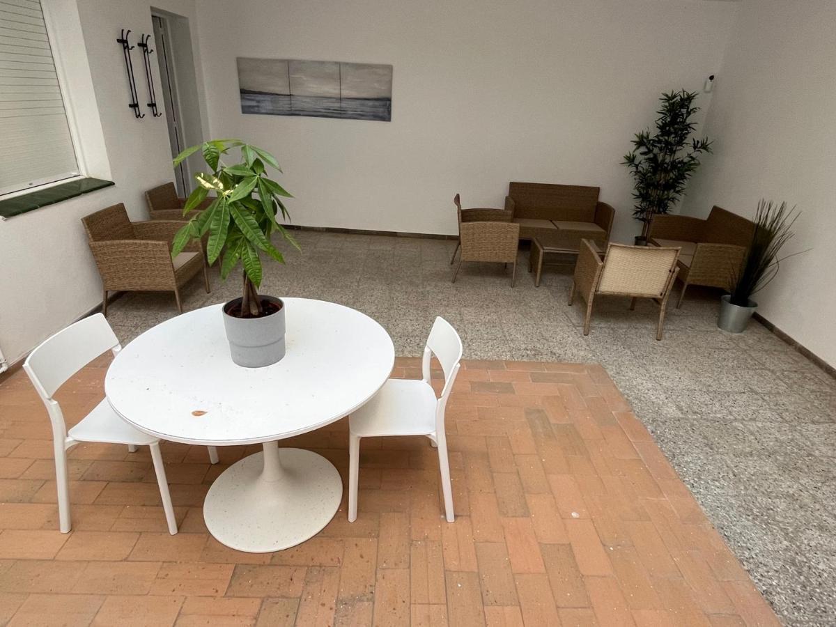 Roses Center 3 Apartment Luaran gambar